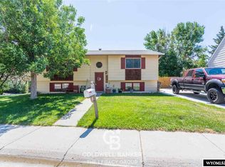 3605 Ridgecrest Dr, Casper, WY 82604