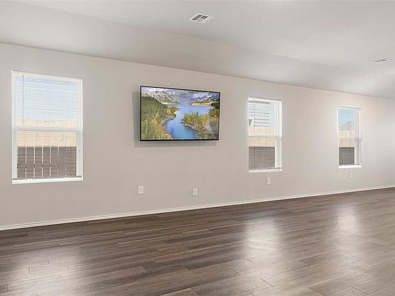 5th image of 11840 Kameron Way