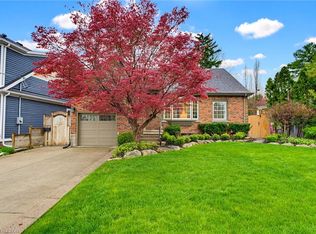 586 Woodland Ave, Burlington, ON L7R 2S5