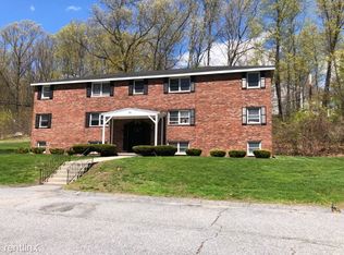 95 Upton St APT F, Grafton, MA 01519