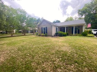 9240 Essen Ln, Charlotte, NC 28210