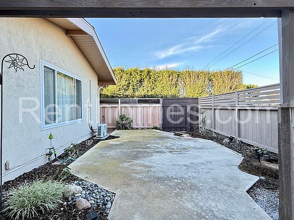 2nd image of 4227 Mount Herbert Ave