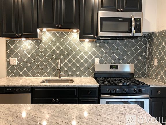 5th image of 1418 N Hollywood St #1418