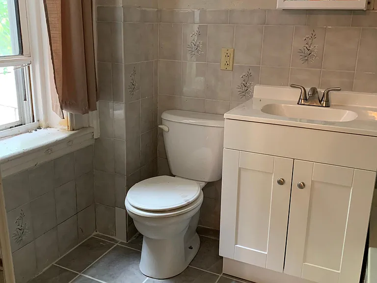 17 Clark St #2 — Photo 6