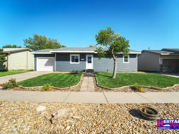 310 Oldweiler Dr, Holcomb, KS 67851