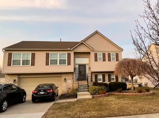 39016 Commons Dr, Romulus, MI 48174