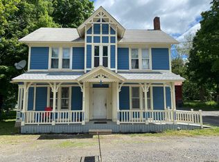 20 Main St, Poestenkill, NY 12140