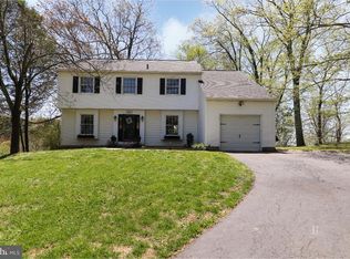 36 Michael Ln, West Chester, PA 19380