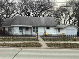 711 Old Main St, Newton, KS 67114