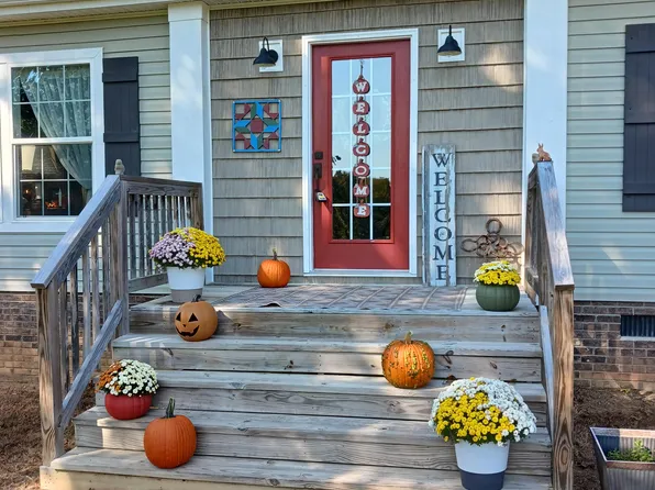 2679 Jack Yancey Rd, Bullock, NC 27507