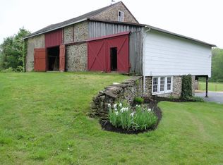 1367 Hilltop Rd, Chester Springs, PA 19425