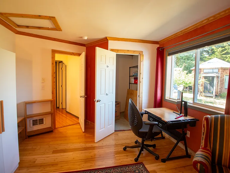 1281 E Anderson Rd — Photo 44
