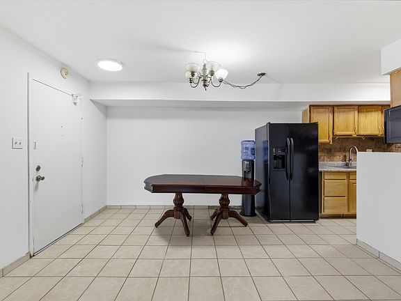 5th image of 1080 Knoll Ln APT 107
