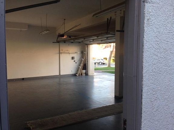 4th image of 15851 Oliver St
