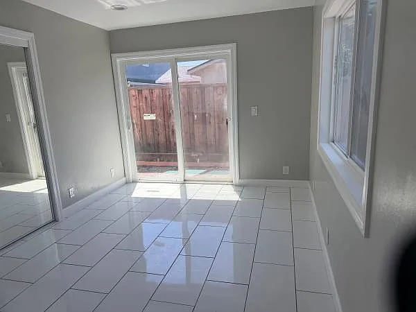 1094 Saddlewood Dr #2 — Photo 3