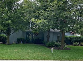 5027 Wood Manor Run, Fort Wayne, IN 46835