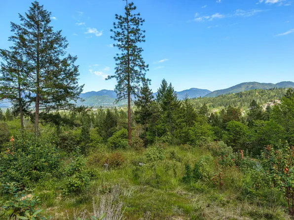 538 View Top Dr, Grants Pass, OR 97527