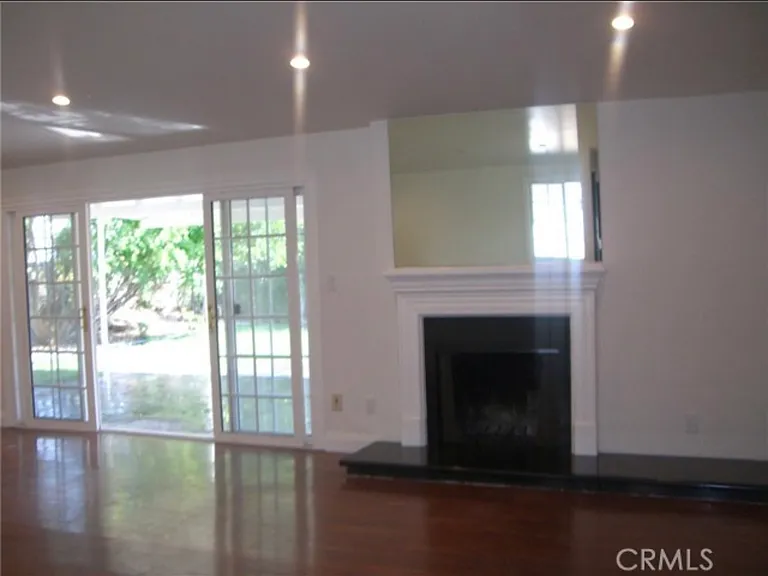 20447 Coulson St — Photo 5
