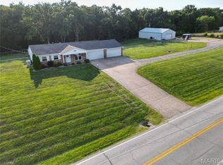 1823 S Point Prairie Rd, Wentzville, MO 63385