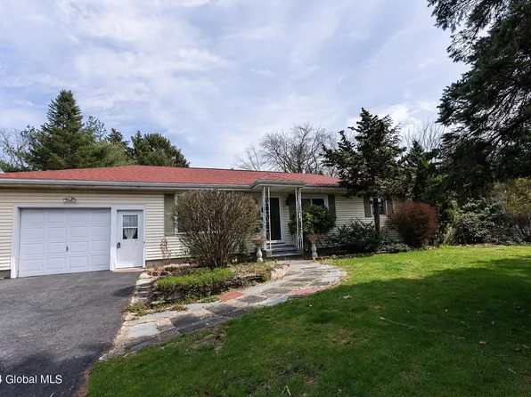 15 Weed Road, Latham, NY 12110