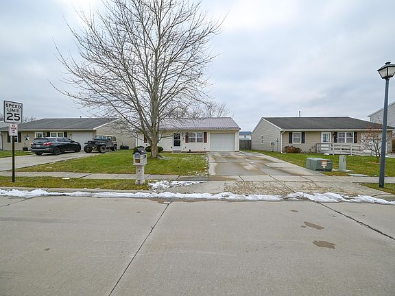 2nd image of 1249 Montego Dr