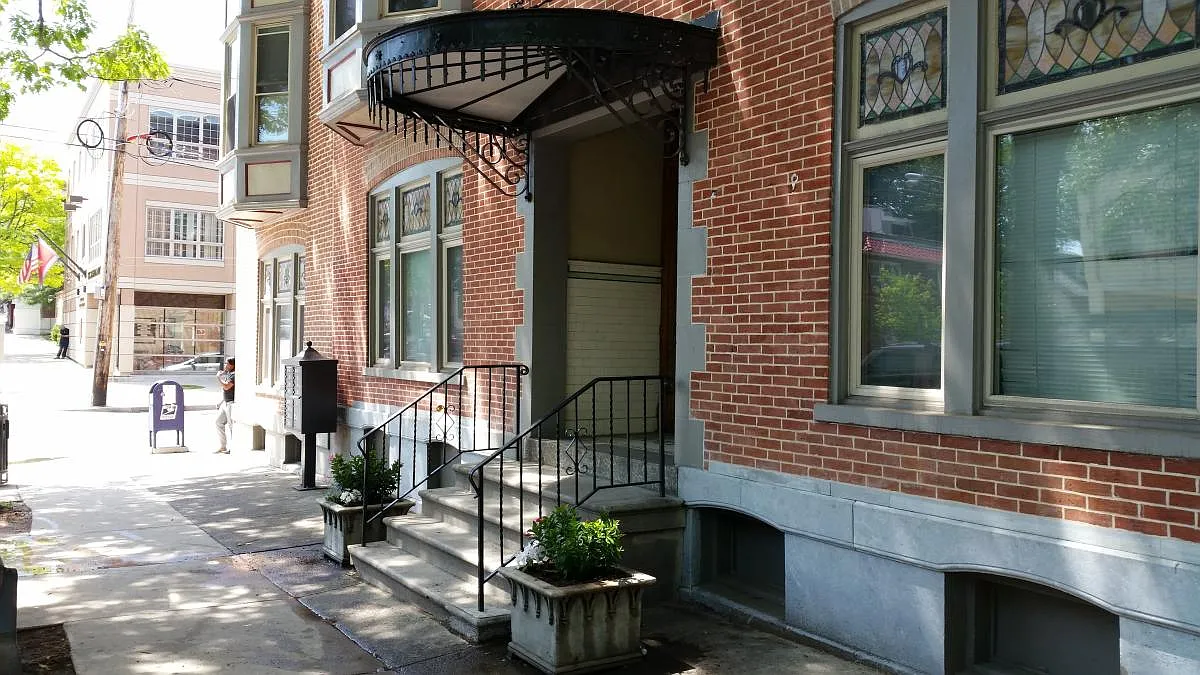 2 bed, 950 sqft, $1,500 — Photo 1