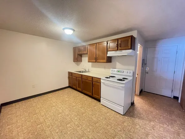 185 Loudon Rd APT 3, Concord, NH 03301