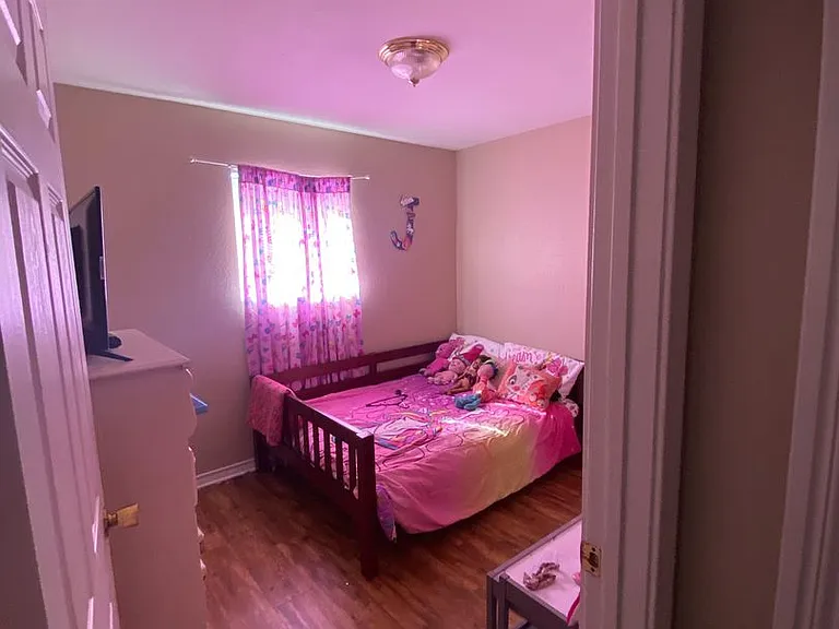 Monthly Paid Rent — Photo 16
