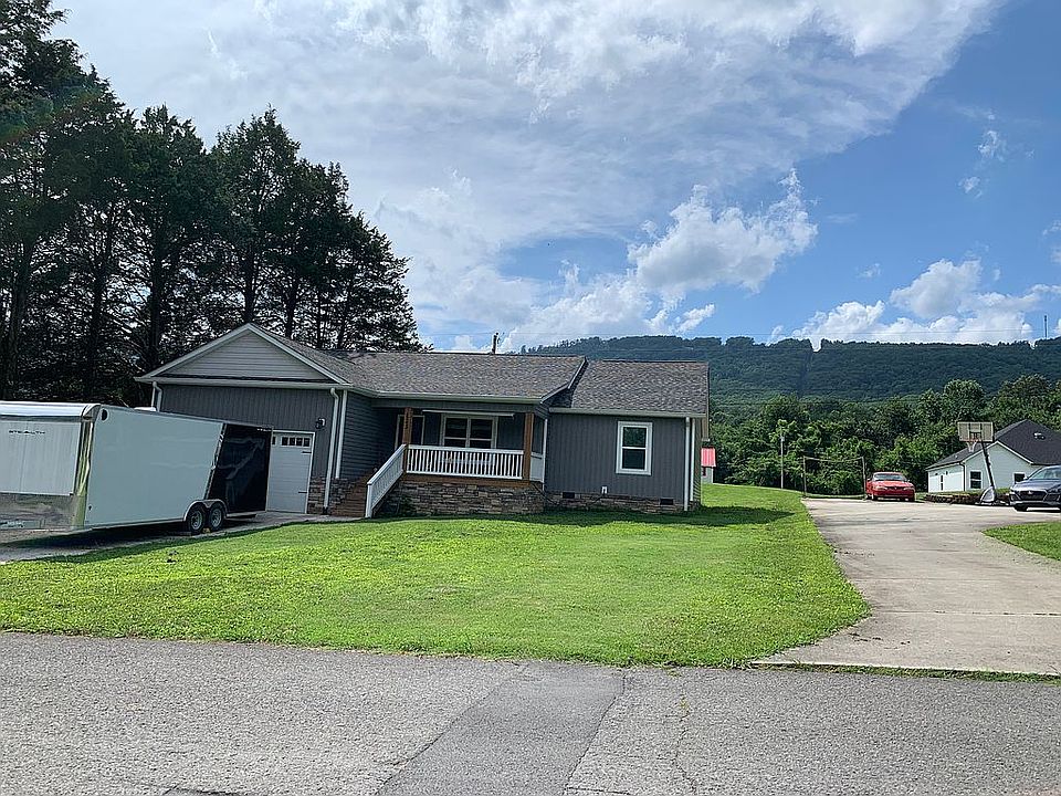 1st image of 123 Hill Cir
