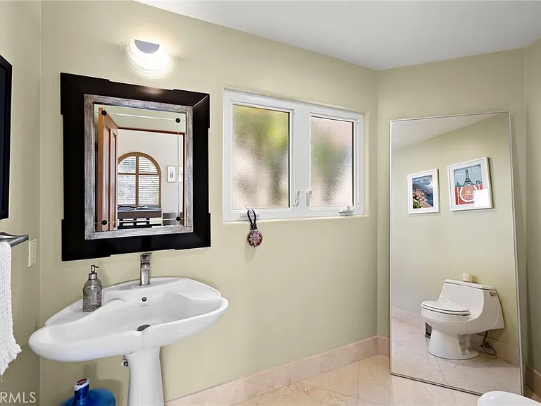 608 Loretta Dr — Photo 25