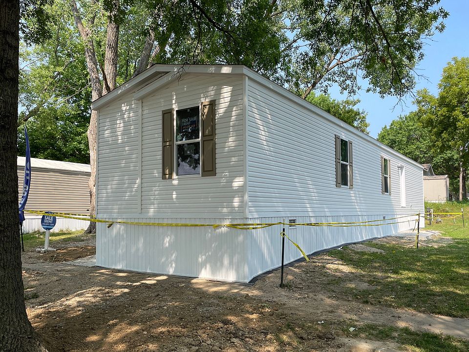 2nd image of 7218 Aspen Dr