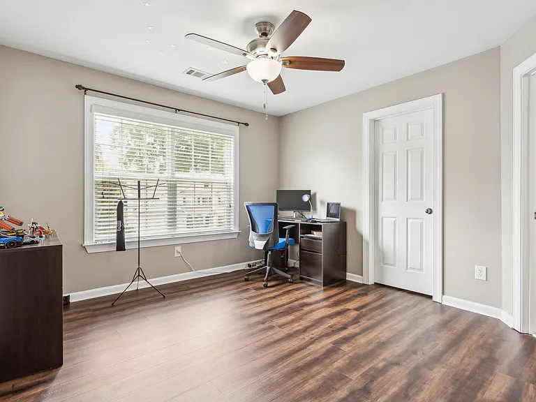 4735 Shiloh Crossing Way — Photo 31
