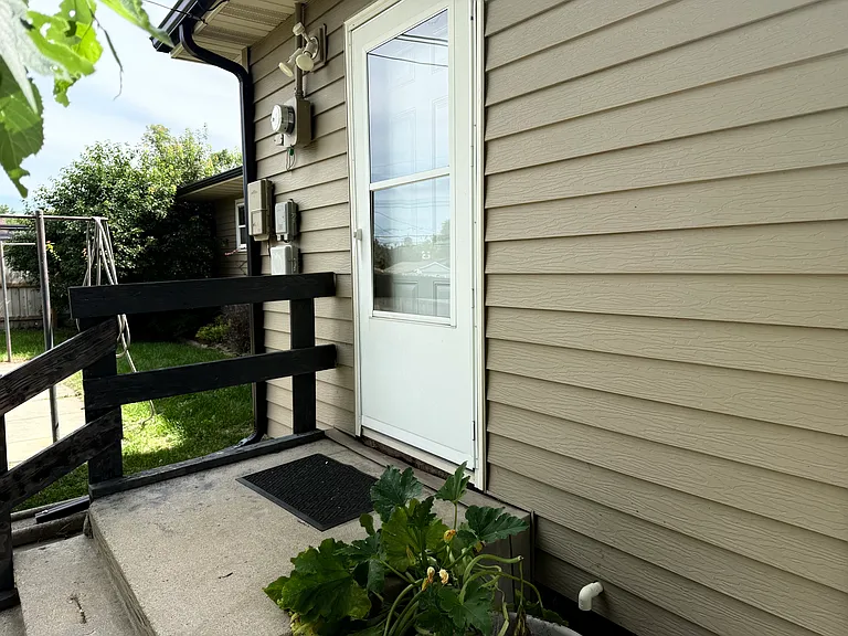 2408 Judy Ave — Photo 17