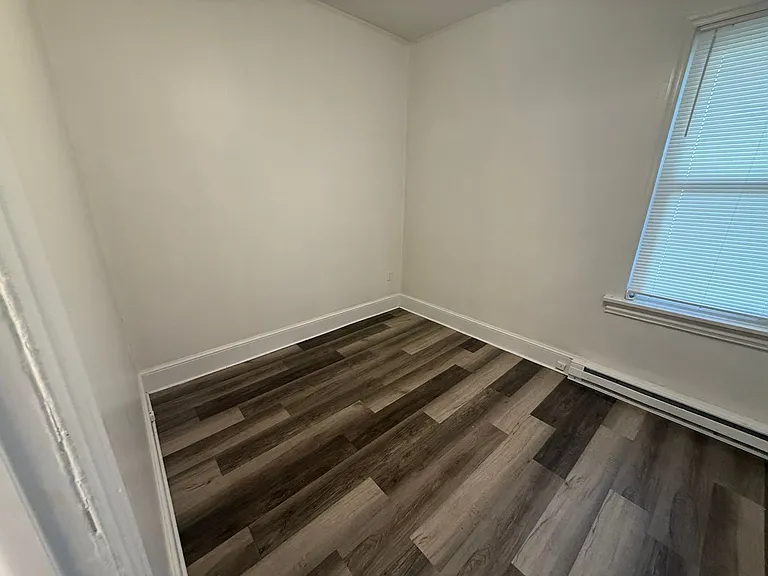 19 Walnut Street — Photo 9