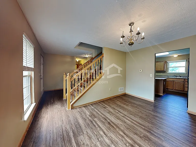 438 Rothgate Dr — Photo 5