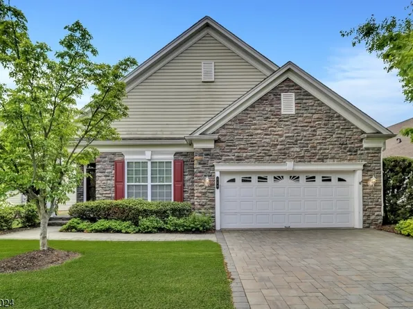 326 Biltmore Ln, Franklin Twp., NJ 08873