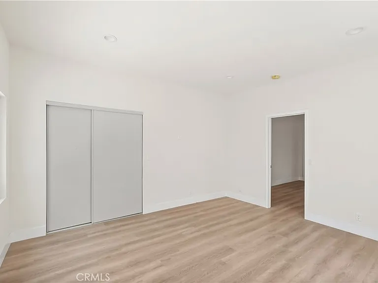 1530 N Mariposa Ave — Photo 18