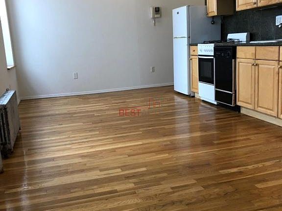 3rd image of 113 W 106th St #5N