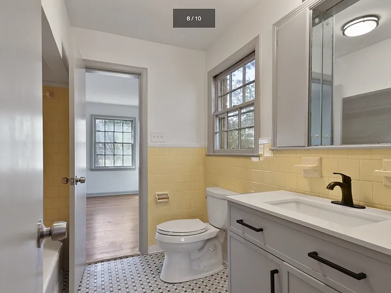 236 E 60th St #1 — Photo 8