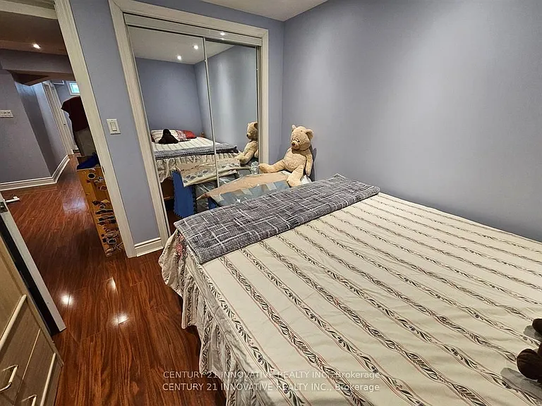 189 S Unionville Ave — Photo 24
