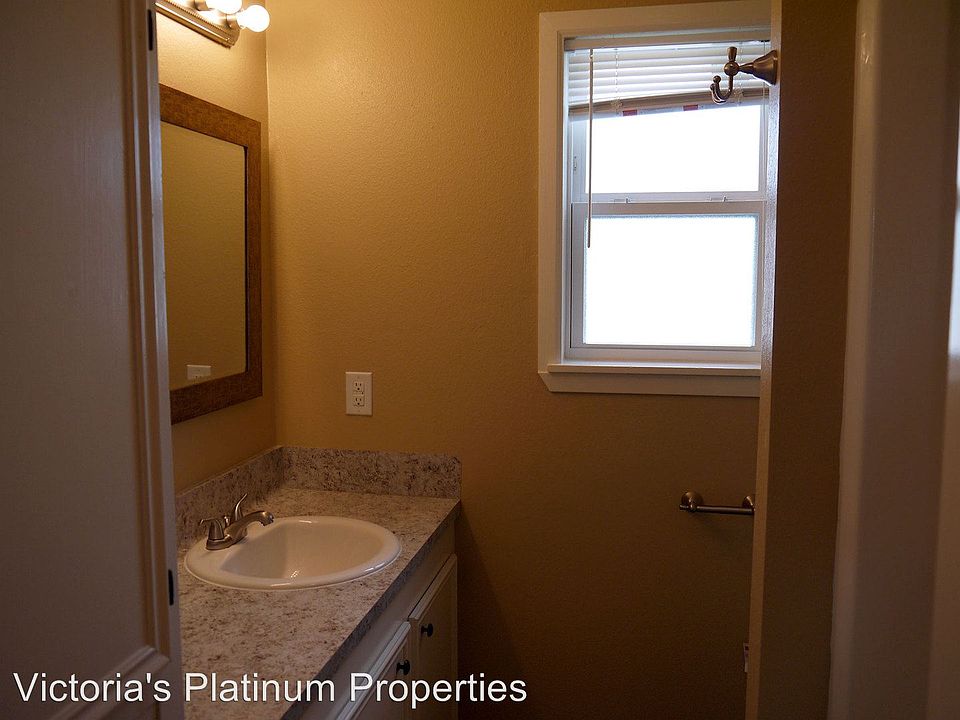 2nd image of 1902 Melrose Ave APT 2