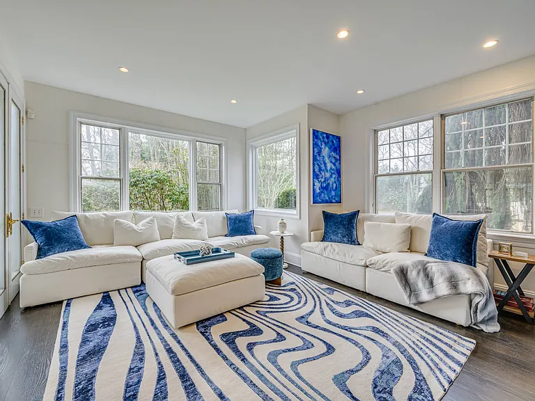 68 Wainscott Northwest Rd — Photo 9