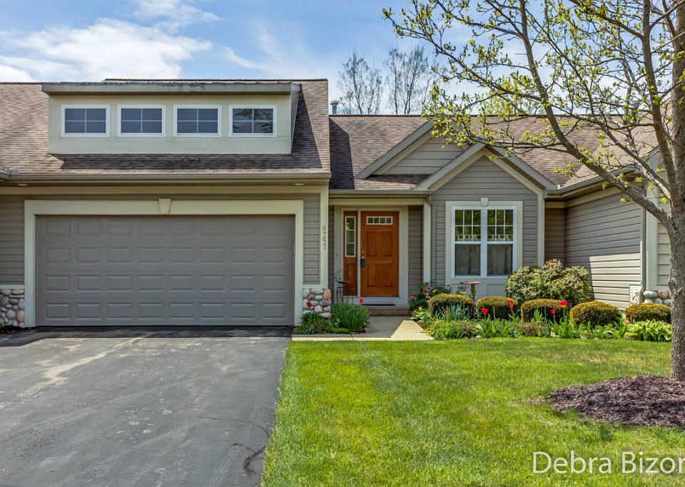 1st image of 8257 Woodstone Dr SE #7