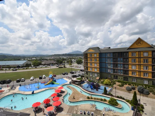 225 Collier Dr #1516, Sevierville, TN 37862