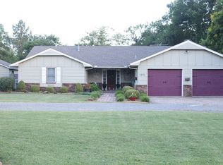 1101 Barron Rd, Fort Gibson, OK 74434