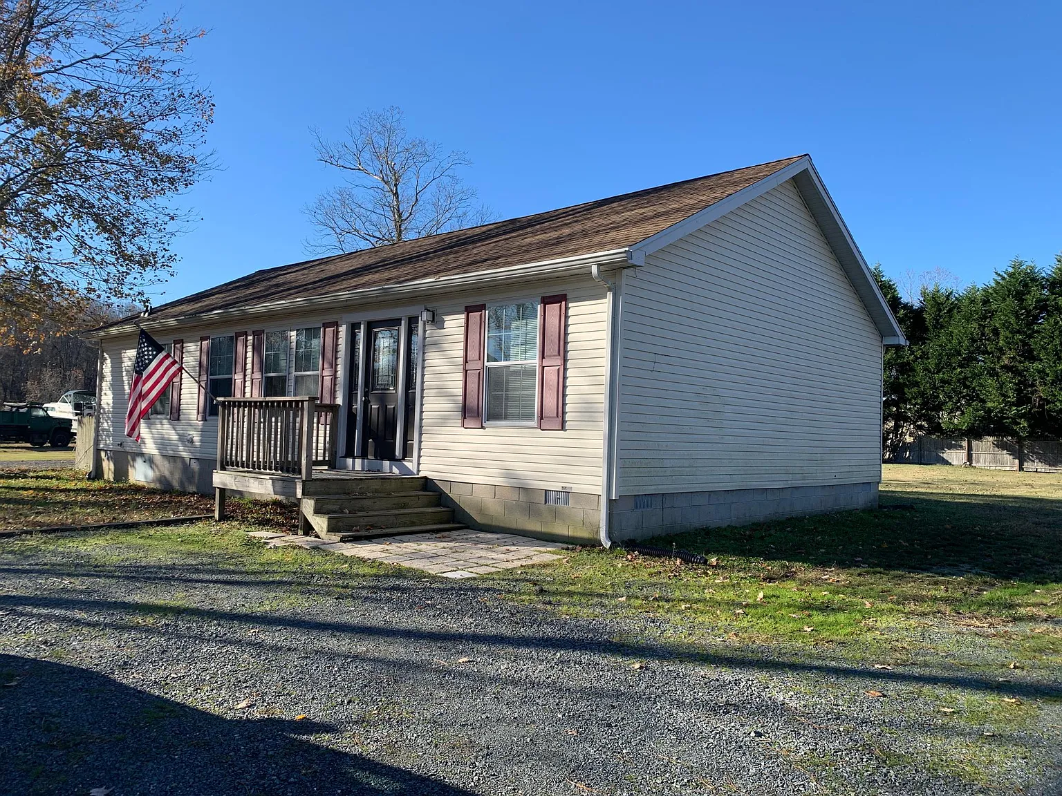 3 bed, 1456 sqft, $2,200 — Photo 3