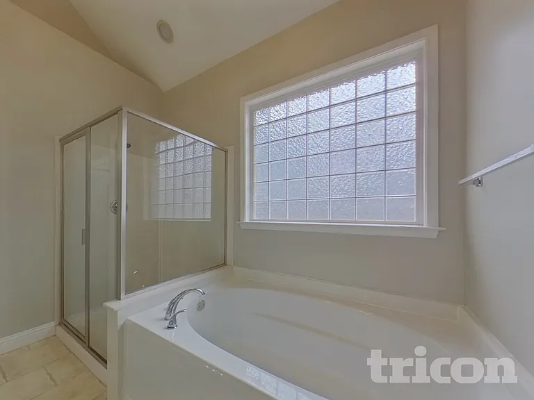 4325 Foxfire Ct — Photo 10