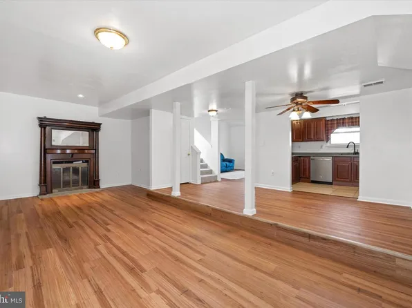 1 Pebble Pl, Newark, DE 19702