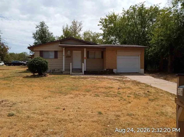 2316 NW Woodridge Dr, Lawton, OK 73507