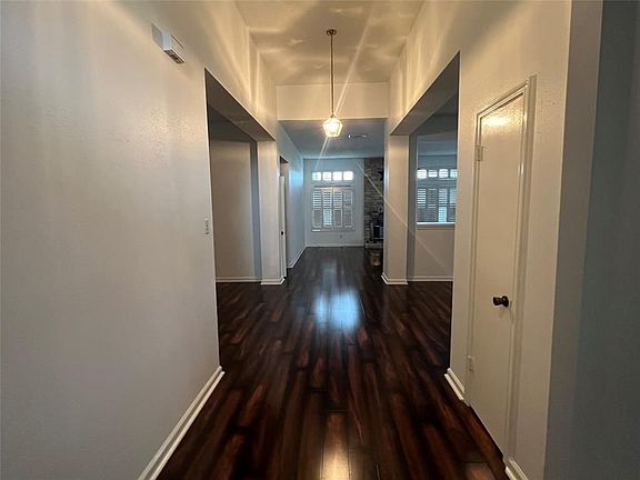5th image of 2827 N Peach Hollow Cir